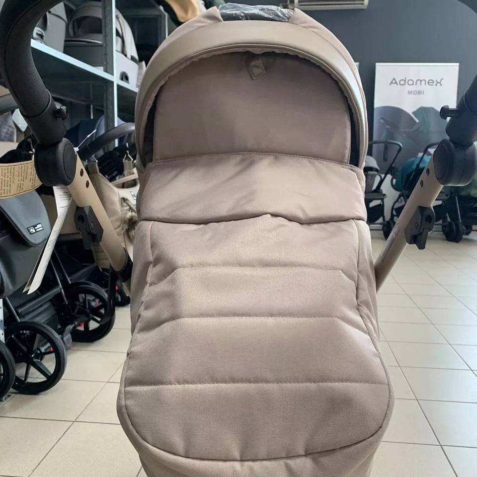 Утеплённый чехол и экокожаная подножка —...